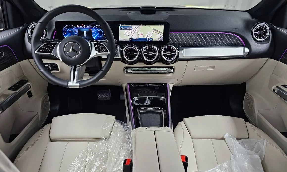 Mercedes-Benz EQB — фото 10