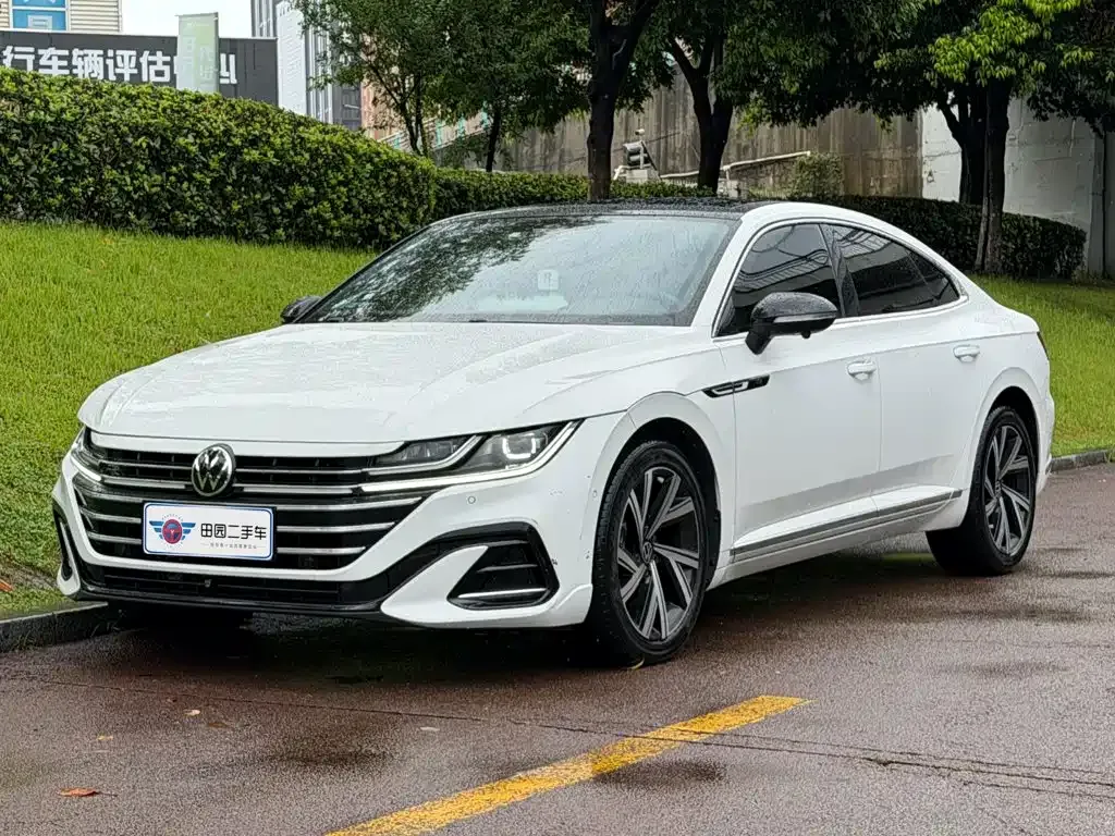Volkswagen CC — фото 1
