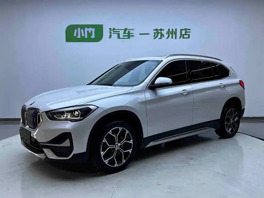 BMW X1 — фото 1