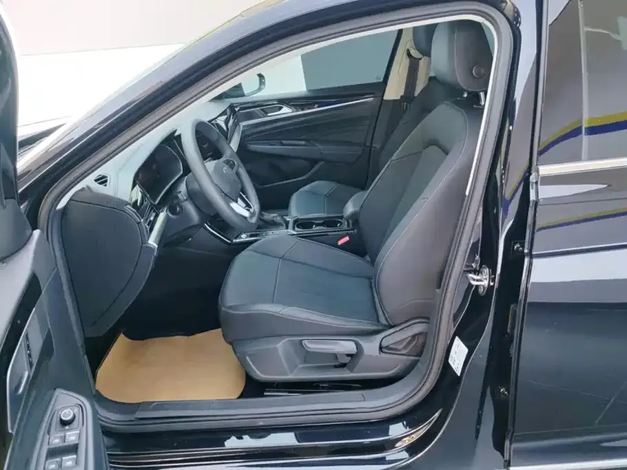 Volkswagen Passat — фото 7