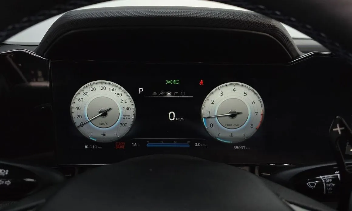 Hyundai AVANTE — фото 2