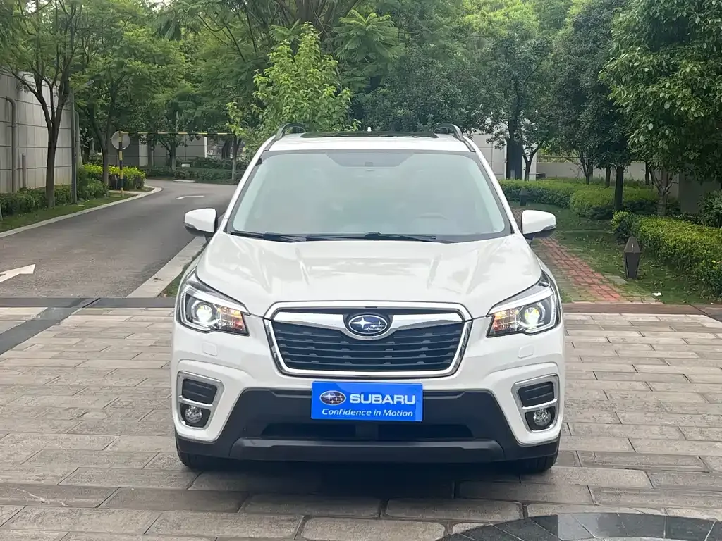 Subaru Forester — фото 9