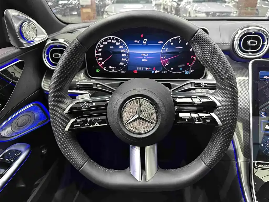 Mercedes-Benz C-Class — фото 10