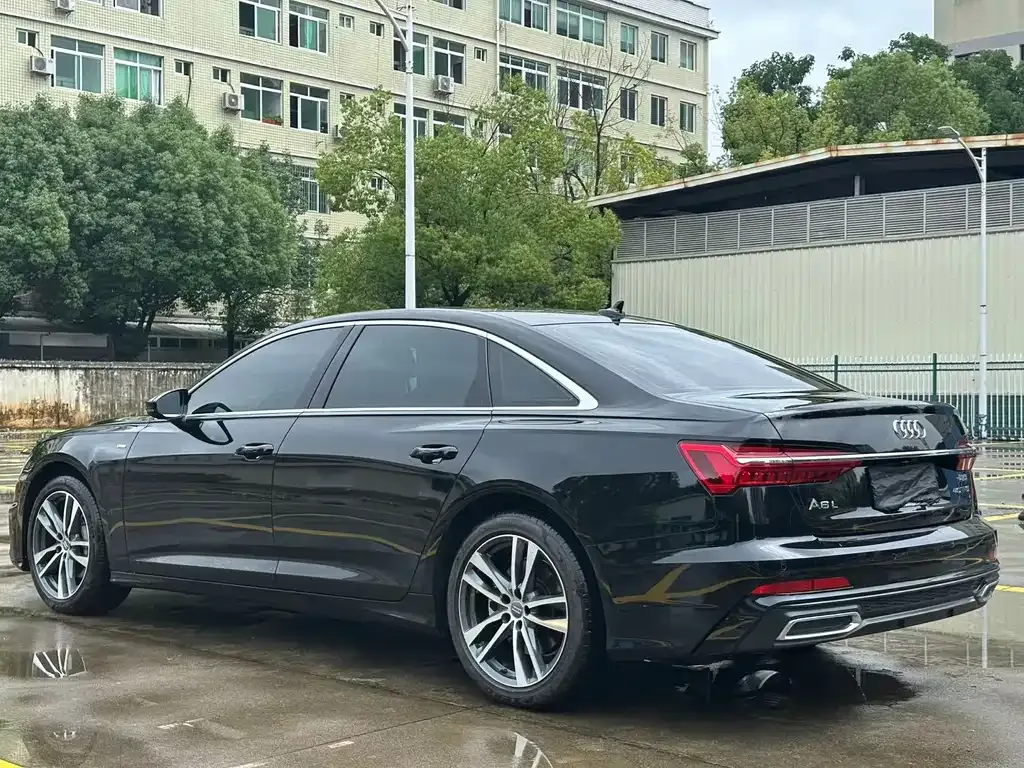 Audi A6L — фото 4