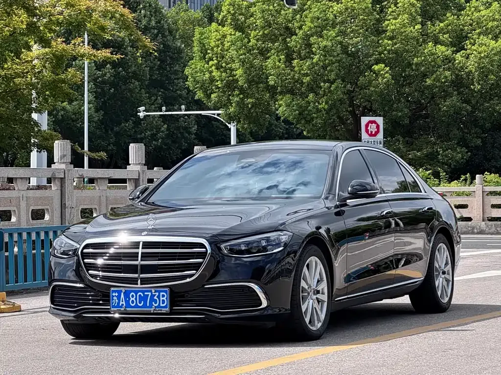 Mercedes-Benz S-Class — фото 1