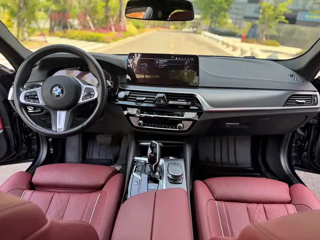 BMW 5 Series New Energy — фото 2
