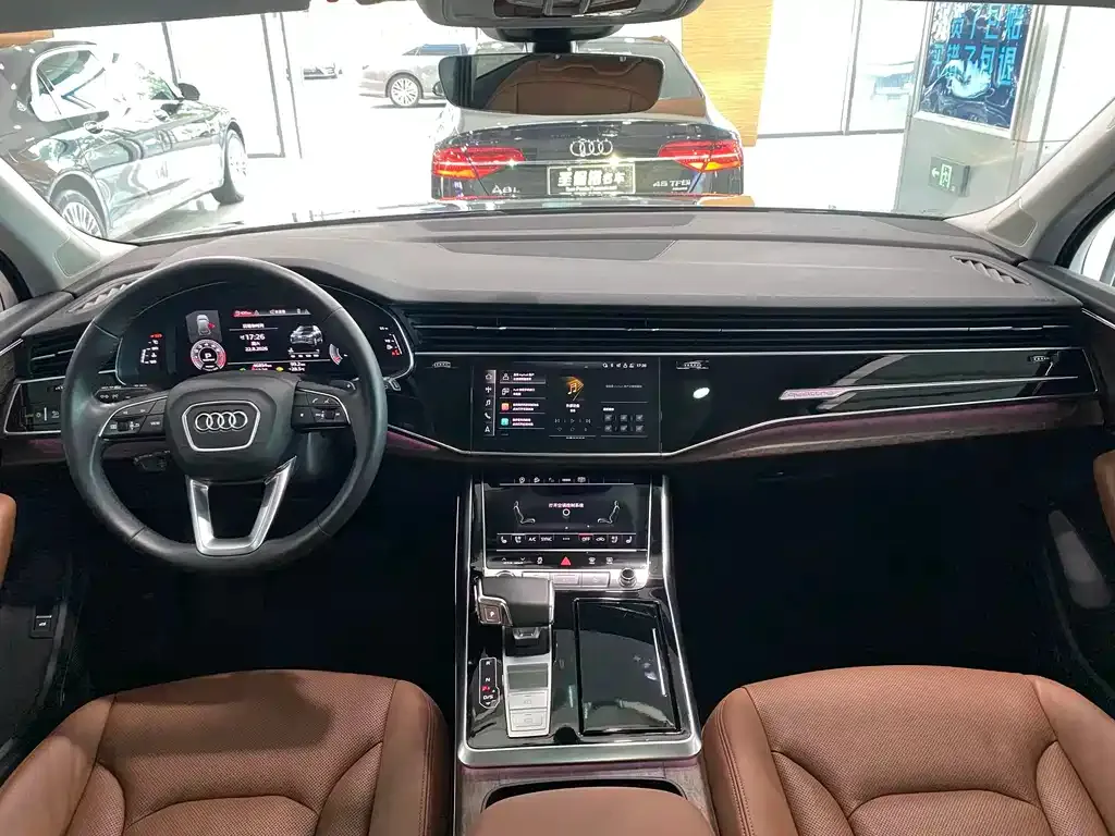 Audi Q7 — фото 4