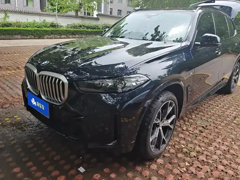 BMW X5 — фото 1