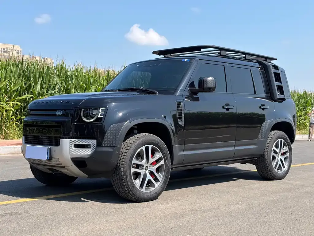 Land Rover Defender — фото 1