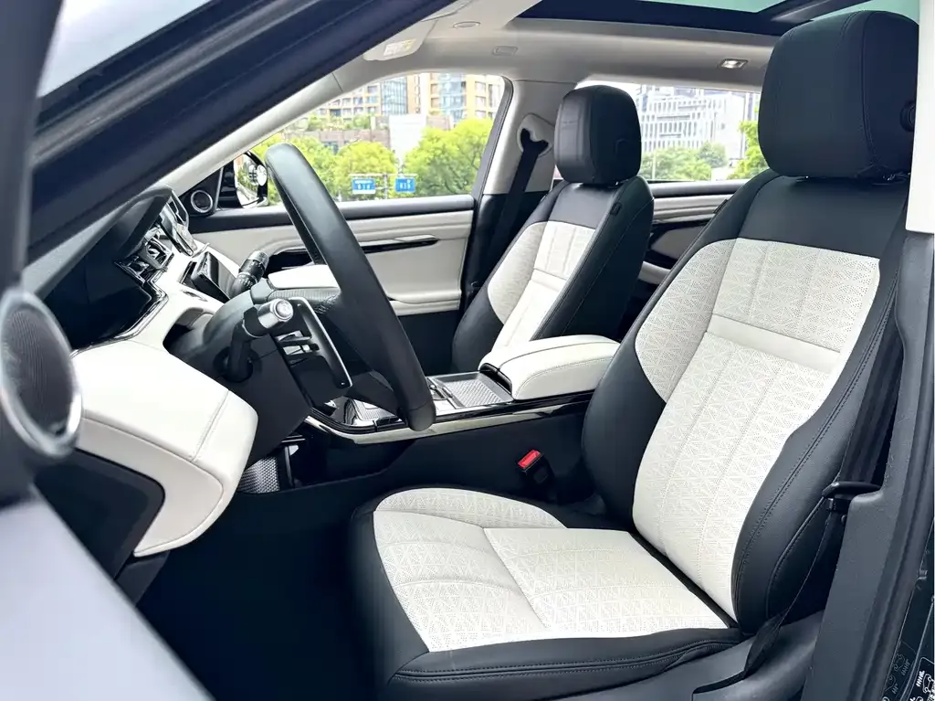 Land Rover Evoque — фото 2