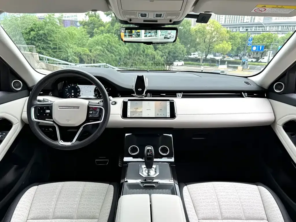 Land Rover Evoque — фото 8