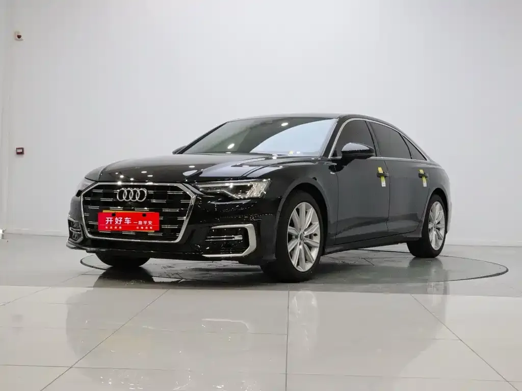 Audi A6L — фото 1