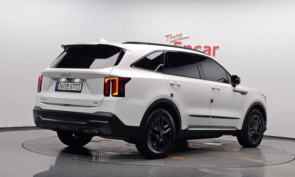 Kia Sorento — фото 5
