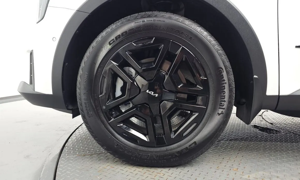 Kia Sorento — фото 6