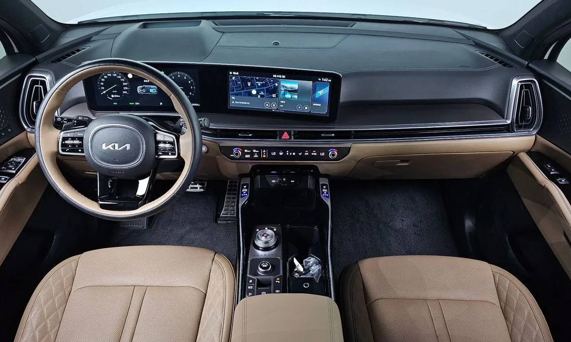 Kia Sorento — фото 10