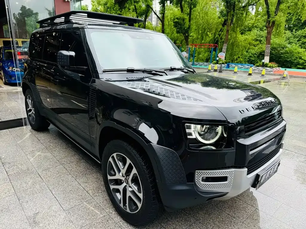 Land Rover Defender — фото 10