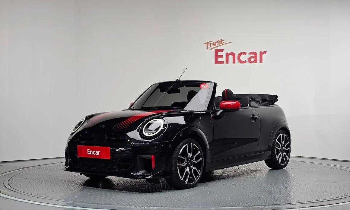 Mini Cooper Convertible — фото 1