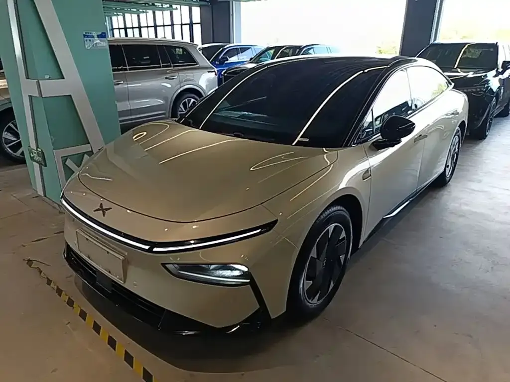 XPeng P7+ — фото 1