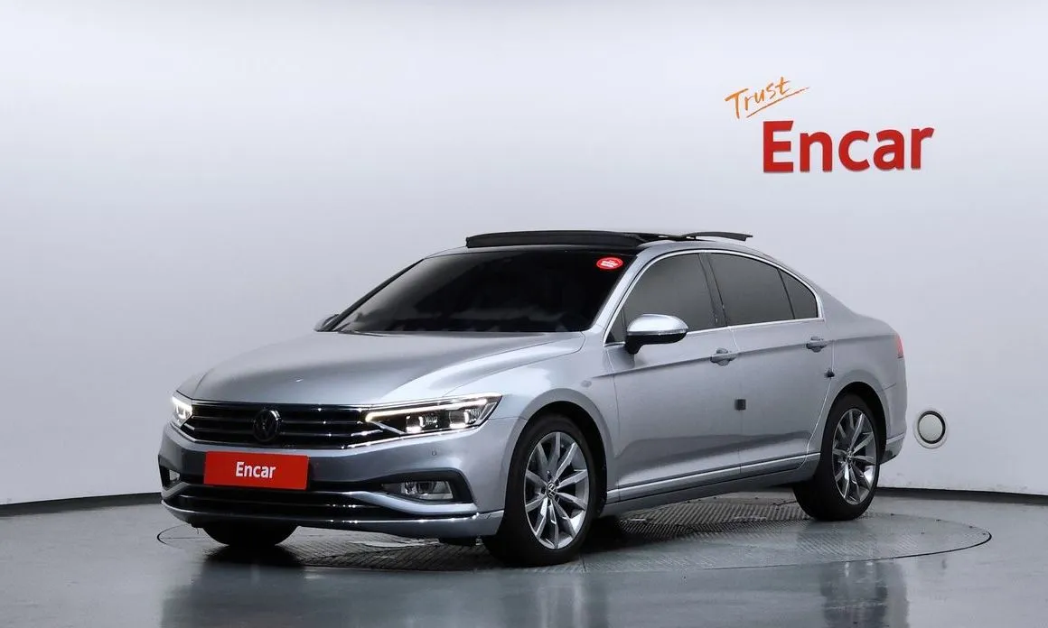 Volkswagen Passat — фото 1