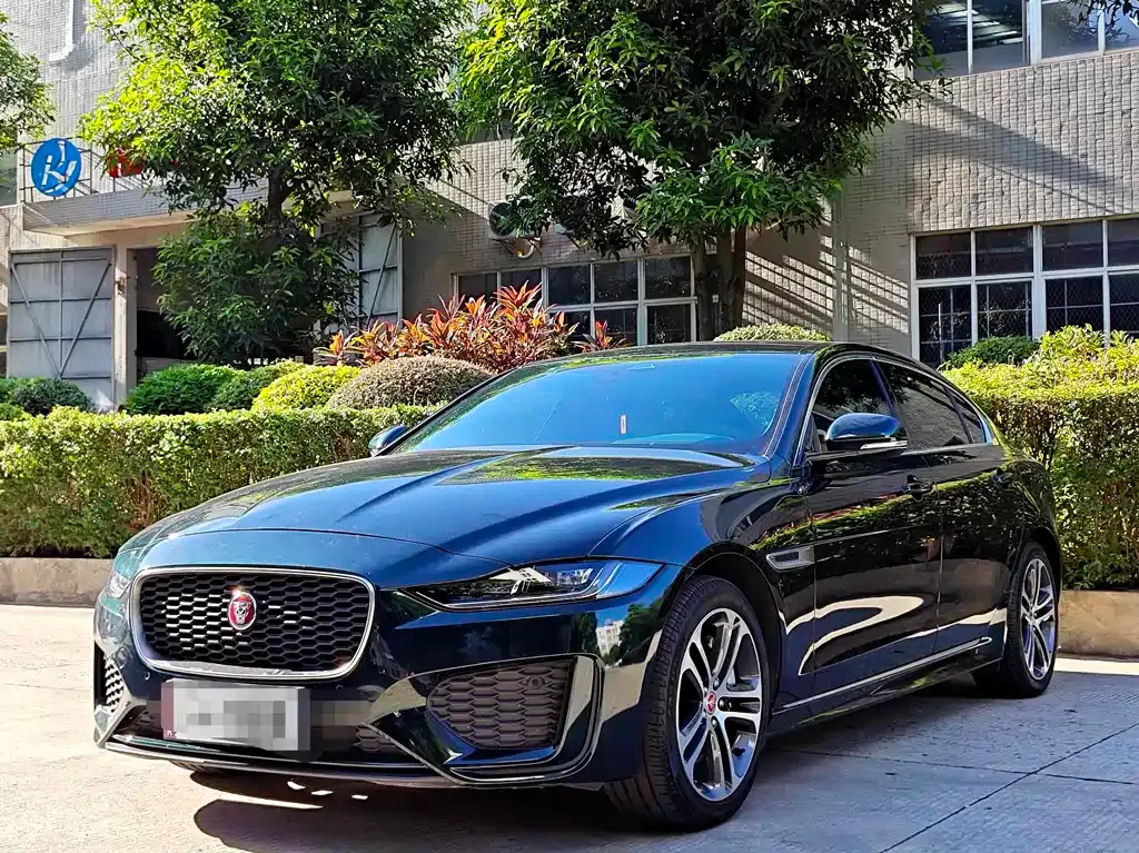 Jaguar XEL — фото 1