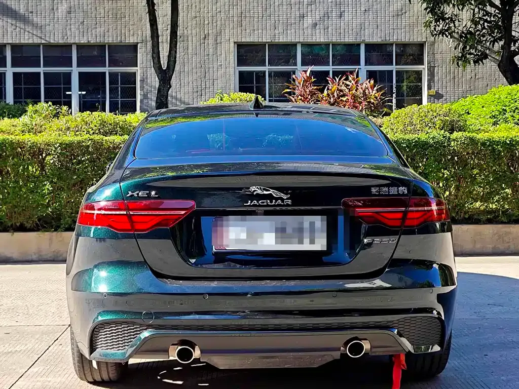 Jaguar XEL — фото 3