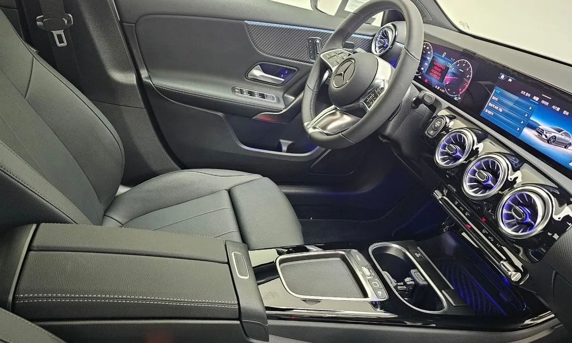 Mercedes-Benz A-Class — фото 10