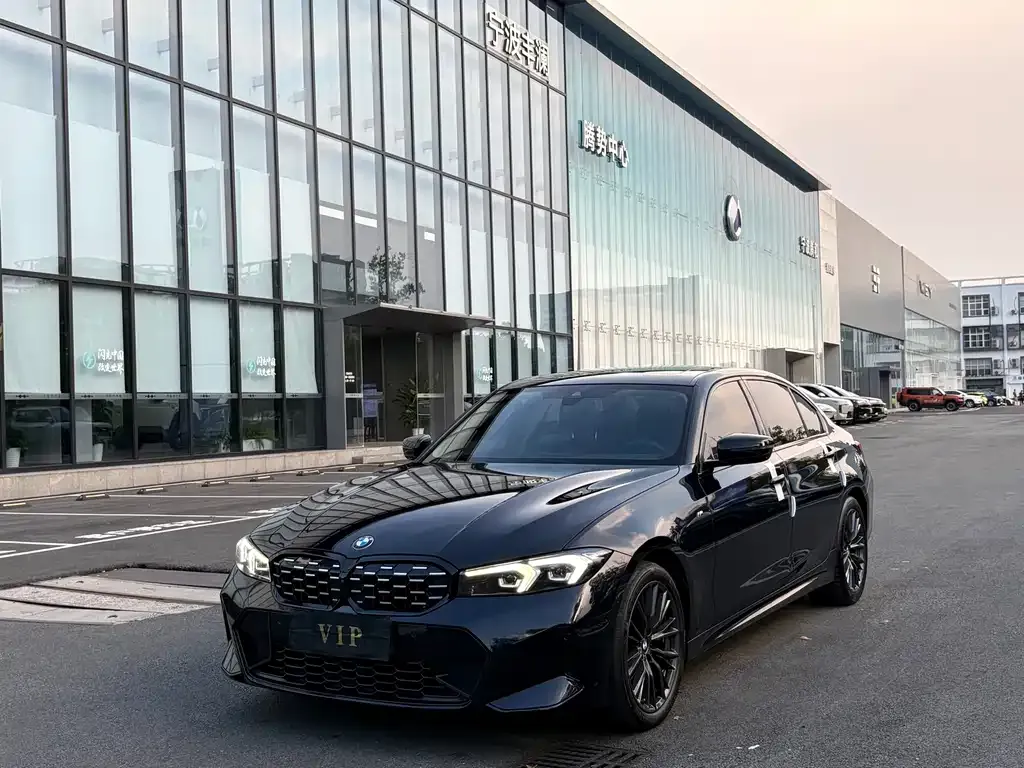 BMW 3 Series — фото 1