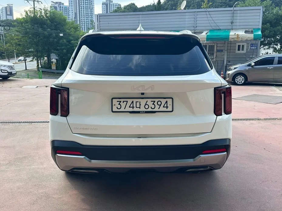 Kia Sorento — фото 10
