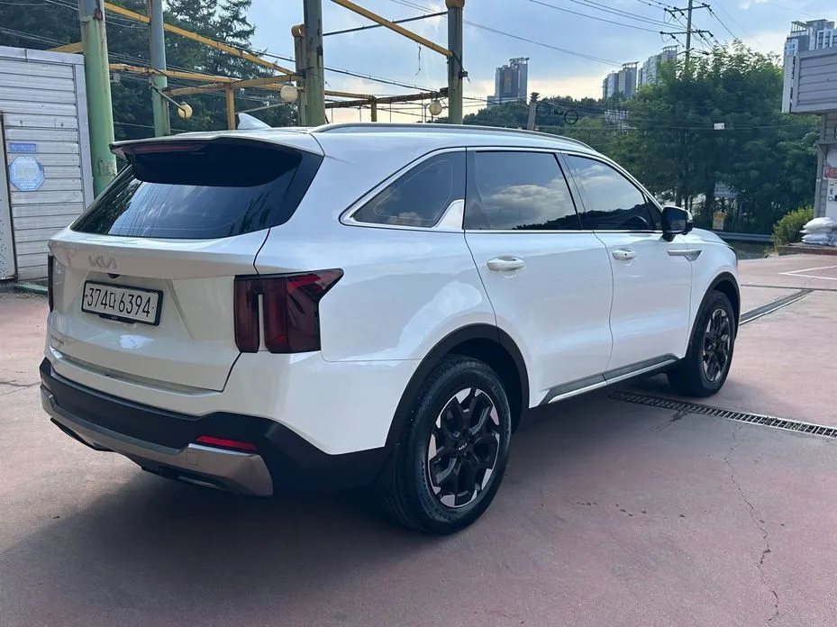 Kia Sorento — фото 4