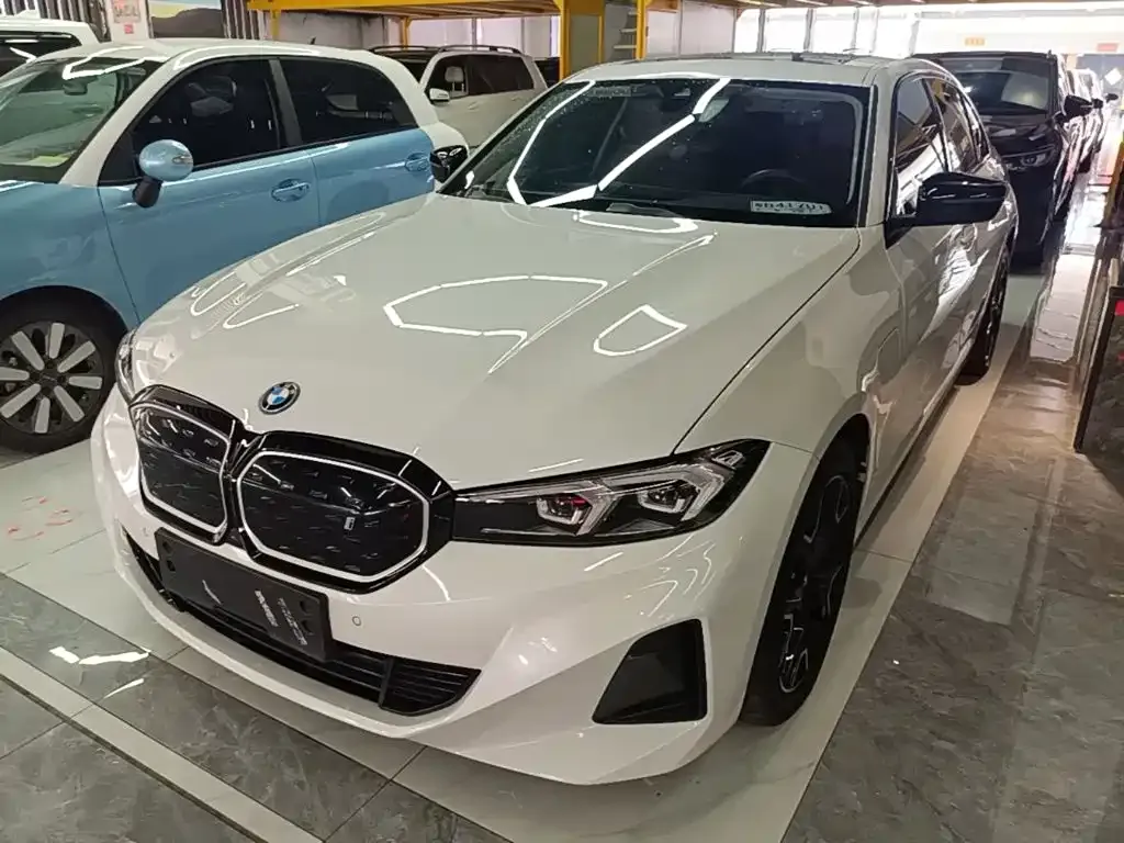 BMW i3 — фото 1