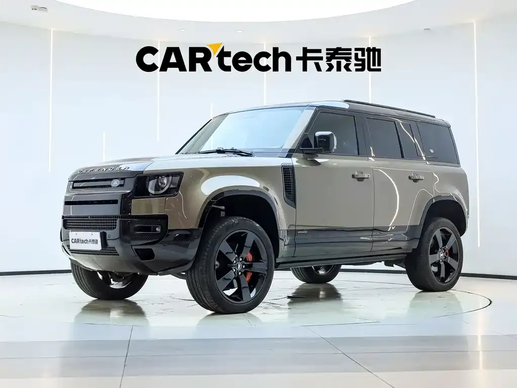 Land Rover Defender — фото 1