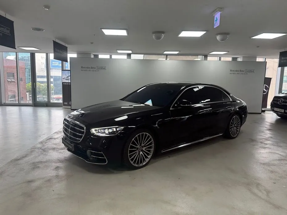 Mercedes-Benz S-Class — фото 1