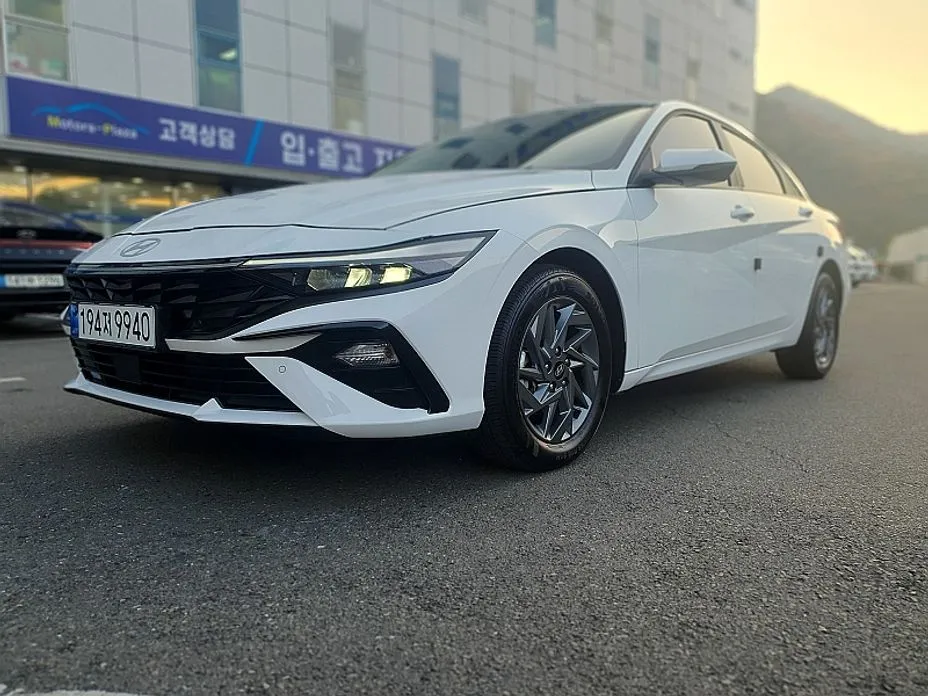 Hyundai AVANTE — фото 8