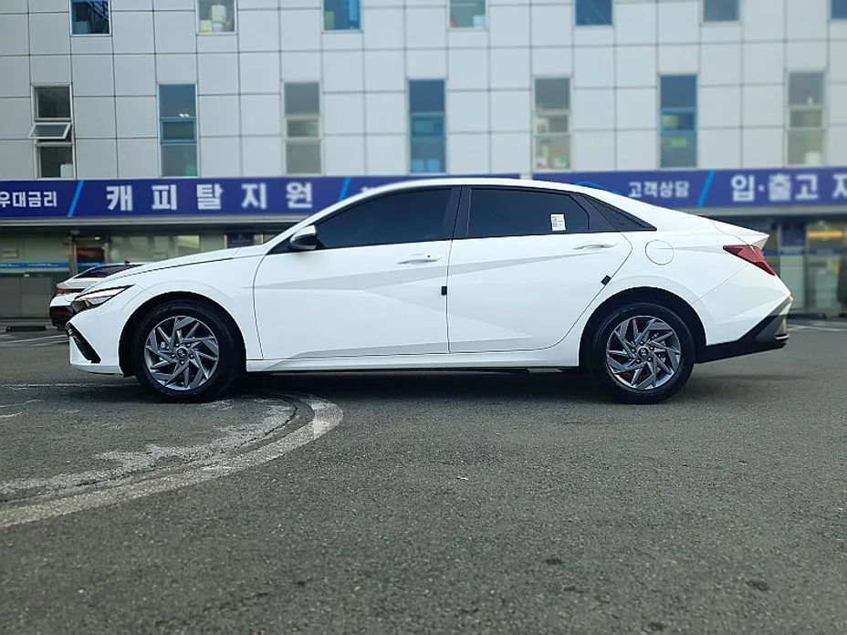 Hyundai AVANTE — фото 10