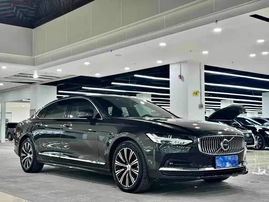 Volvo S90 — фото 5