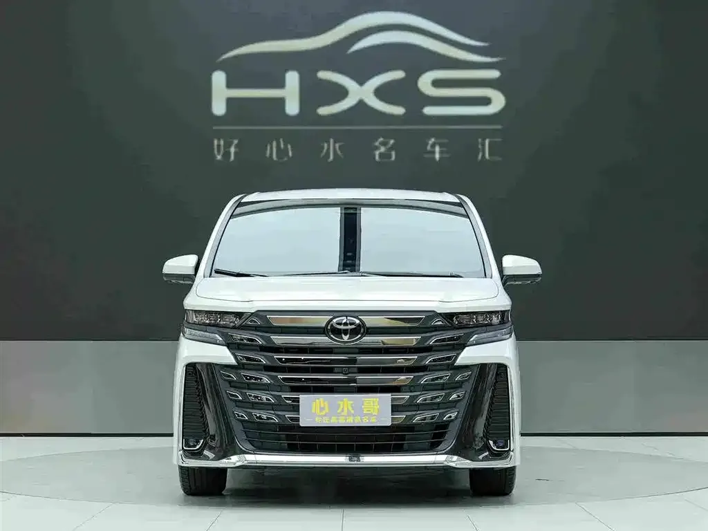 Toyota Vellfire — фото 2