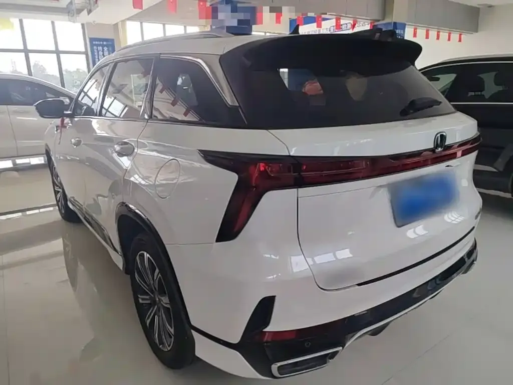 Changan CS75 PLUS — фото 2