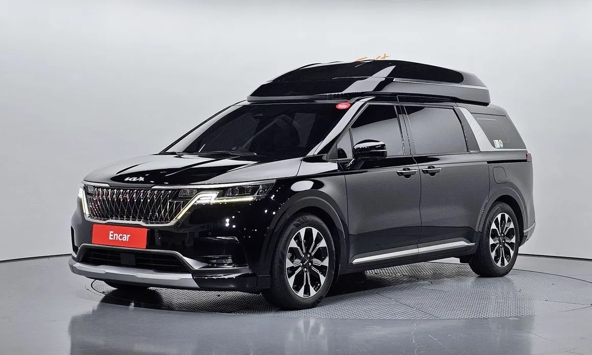 Kia Carnival — фото 1
