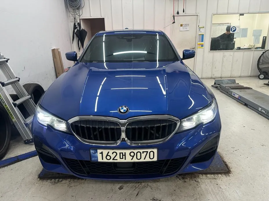 BMW 3-Series — фото 1