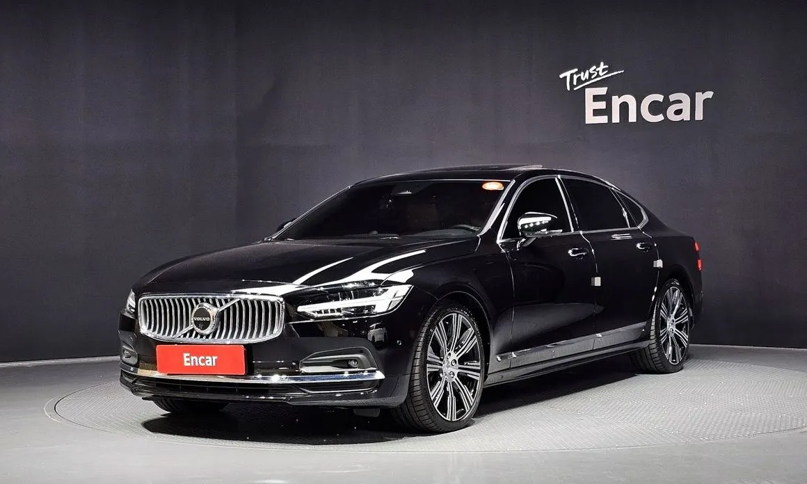 Volvo S90 — фото 1