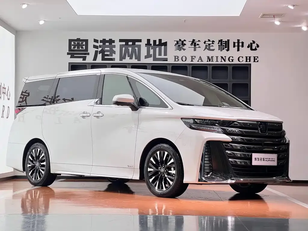 Toyota Vellfire — фото 6