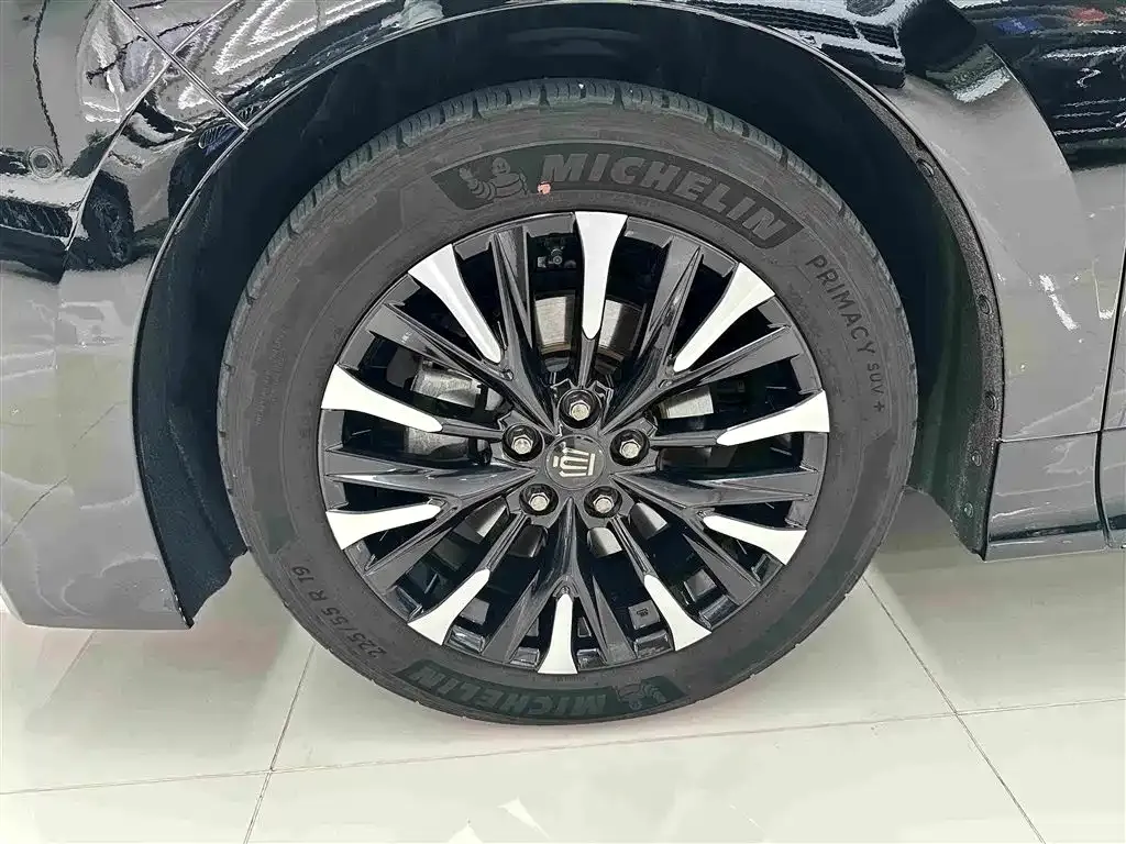 Toyota Vellfire — фото 8