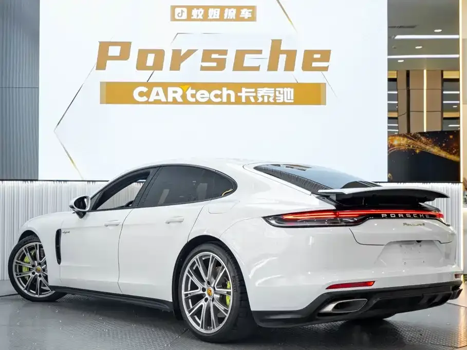 Porsche Panamera Hybrid — фото 6