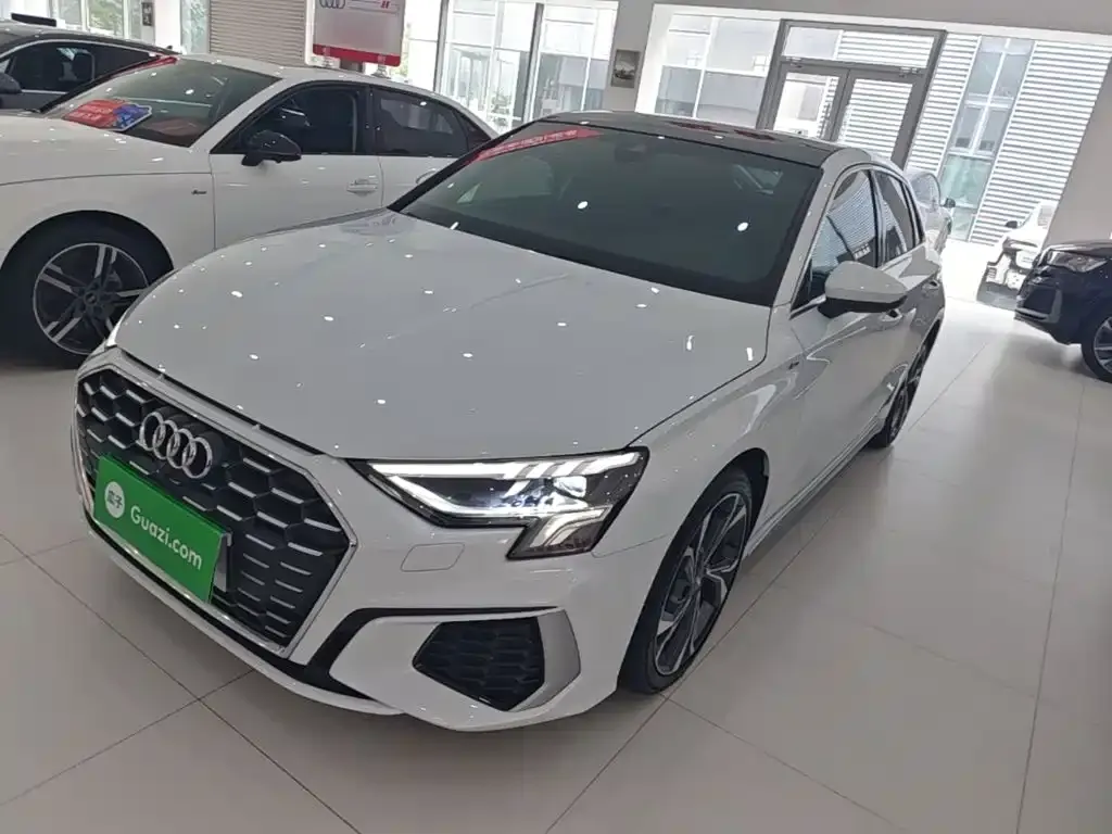 Audi A3 — фото 1