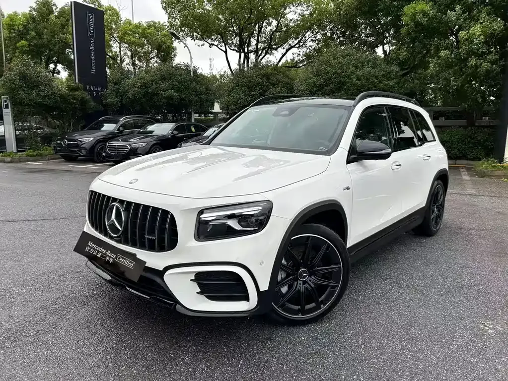Mercedes-Benz GLB AMG — фото 1