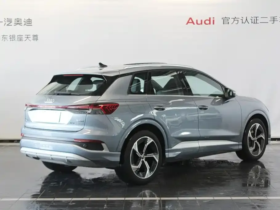 Audi Q4 e-tron — фото 5