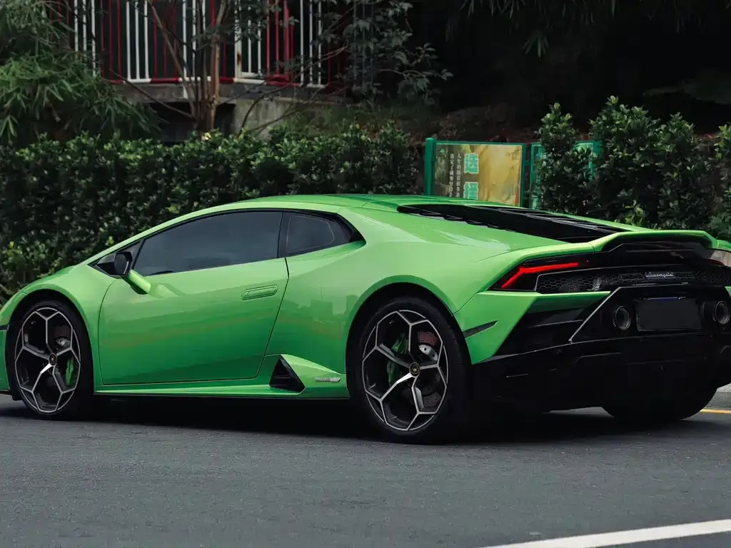 Lamborghini Huracan — фото 3