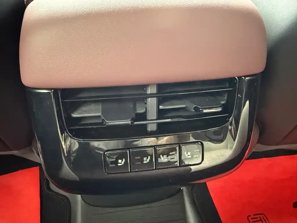 BYD Seal 07 DM-i — фото 7
