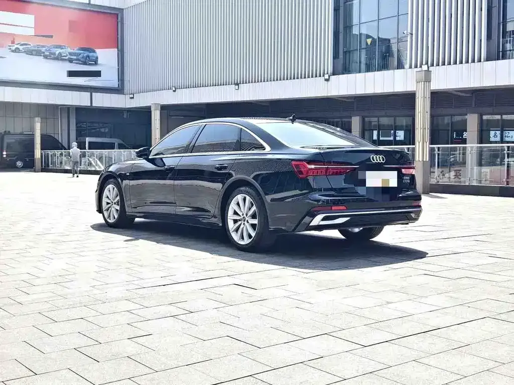 Audi A6L — фото 3