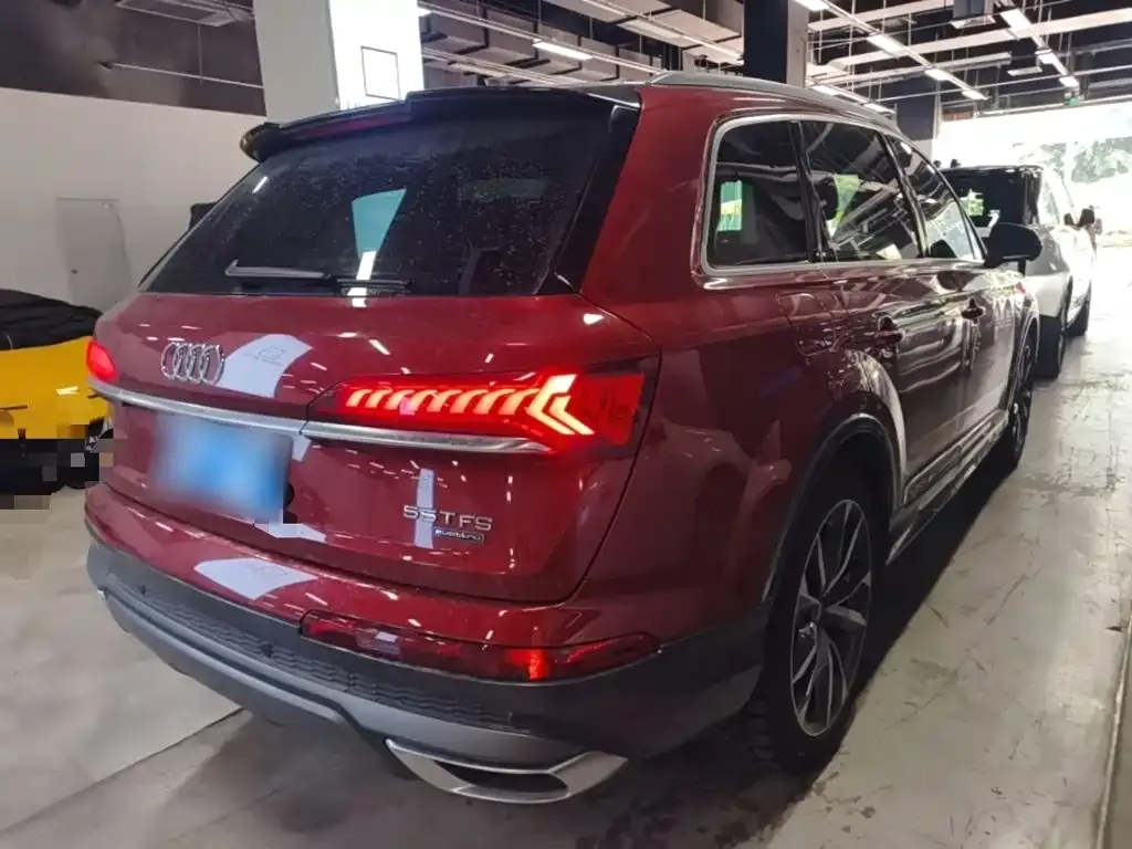 Audi Q7 — фото 5